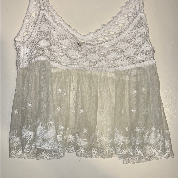 Crochet/Mesh top - Picture 5 of 5